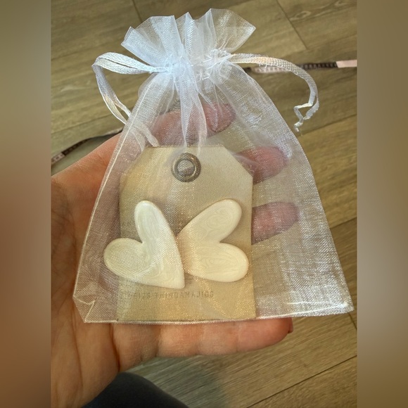 Anthropologie Heart-Shaped White and Gold Earrings - Picture 8 of 8